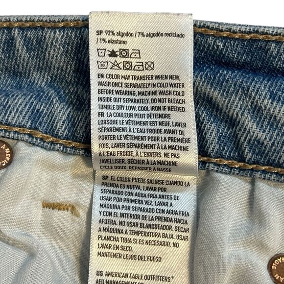 American Eagle Stretch 90s High-Rise Mini Skirt Light Wash Denim Skirt Size 6 - Picture 10 of 11
